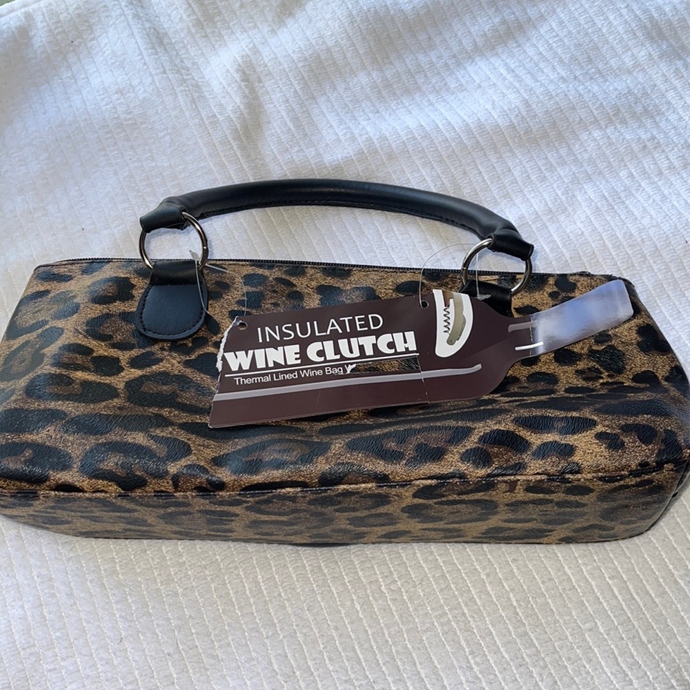 Wine bottle carrier/bag w/bonus corkscrew opener